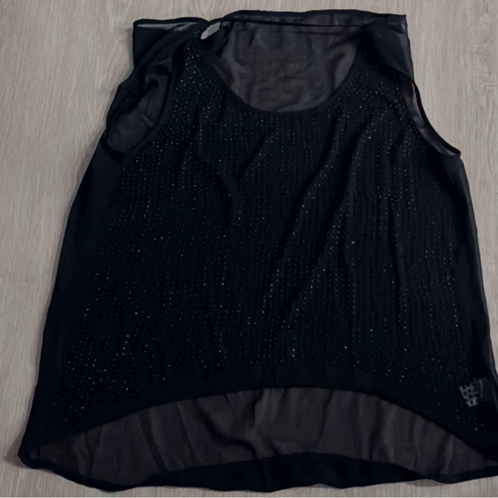 Fabrik black sleeveless top